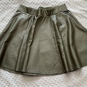 Torrid Circle Olive Green Faux Leather Skater Skirt 1x